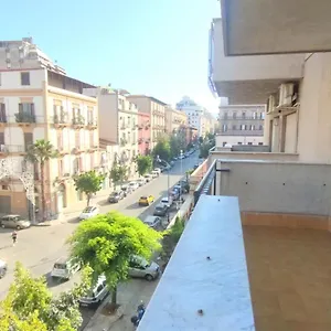 https://marcos-home-7.palermohotels.org